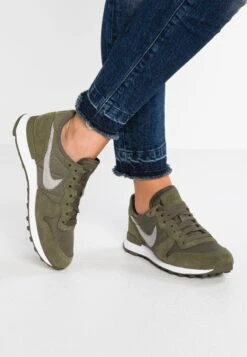 Nike Sportswear INTERNATIONALIST - Sneaker Low - Med Olive/white