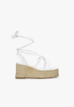 CON TIRAS - Keilsandalette - Blanco