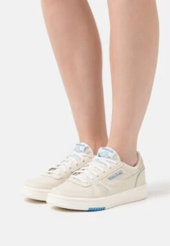 Reebok Classic LT COURT - Sneaker Low - Beige
