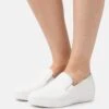 Fitflop SUPERSKATE - Slipper - Urban White