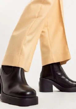 Plateaustiefelette - Schwarz