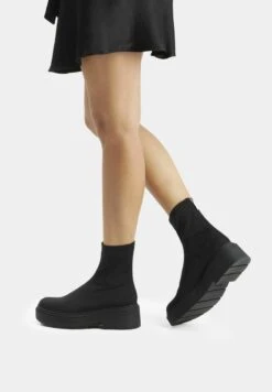 BERSHKA FITTED FLAT - Stiefelette - Black