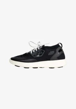 ONE - Sneaker Low - Black