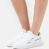 Reebok Classic CLUB C 85 VEGAN - Sneaker Low - White/lilac Glow/classic Teal